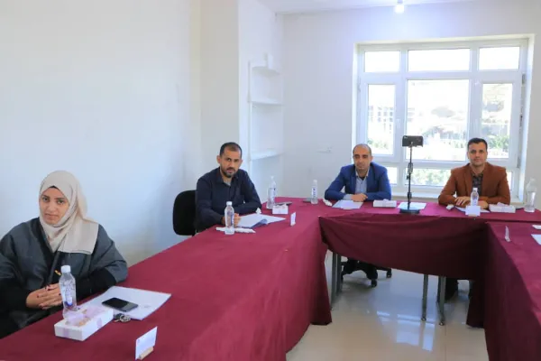 تدشين المرحلة الأولى من مناقشة مشاريع التخرج في قسم الأمن السيبراني بكلية الهندسة وتكنولوجيا المعلومات 