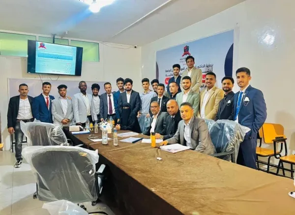 إستمرار مناقشة أبحاث التخرج لطلبة كلية العلوم الإدارية والمالية لليوم الرابع على التوالي