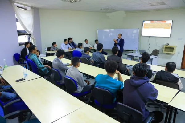 Accounting students visit the Central Agency for Control and Accounting to enhance their practical knowledge.