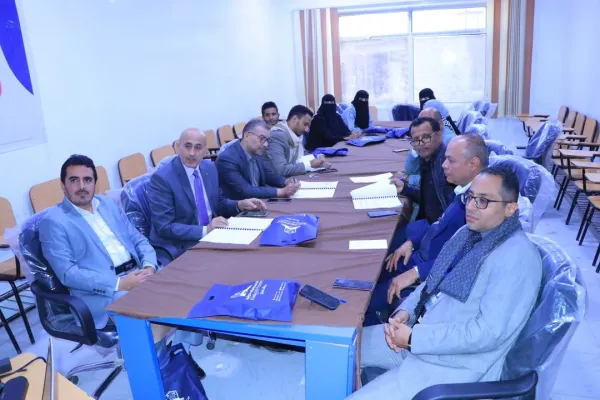 The Deanship of Graduate Studies at the university launches the first discussion of master