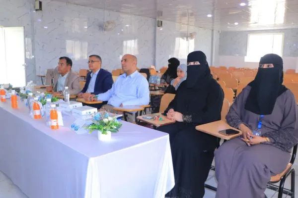 مشروع نوعي لتطوير نظام رقمي للقوى العاملة الماهرة يعكس مستوى تعليمي متقدم ومخرجات مبتكرة من قسم نظم المعلومات الإدارية