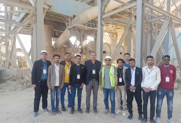 زيارة علمية لطلاب قسم الهندسة الكيميائية المستوى الثالث إلى مصنع إسمنت عمران