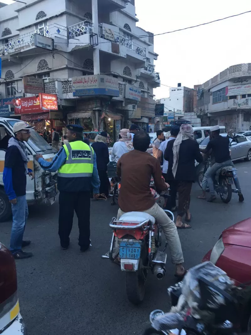 دشن طلاب وطالبات كلية الطب والعلوم الصحية بالجامعة الإماراتية الدولية بصنعاء اليوم الاثنين حملة إفطار الصائم تحت شعار #هدايا_شهر_العطايا.