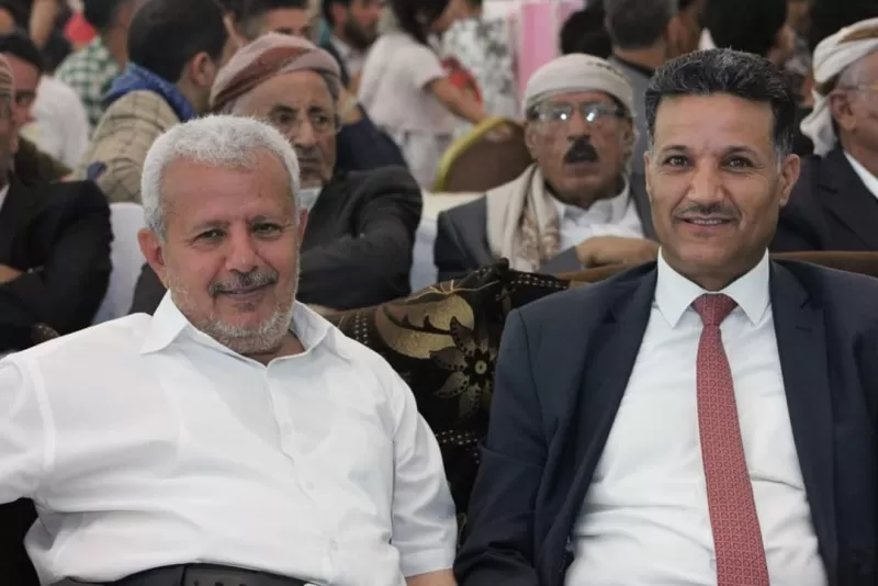 حفل فني لتخرج الدفعة الثانية لطلاب كلية العلوم الإدارية والمالية بالجامعة الإماراتية