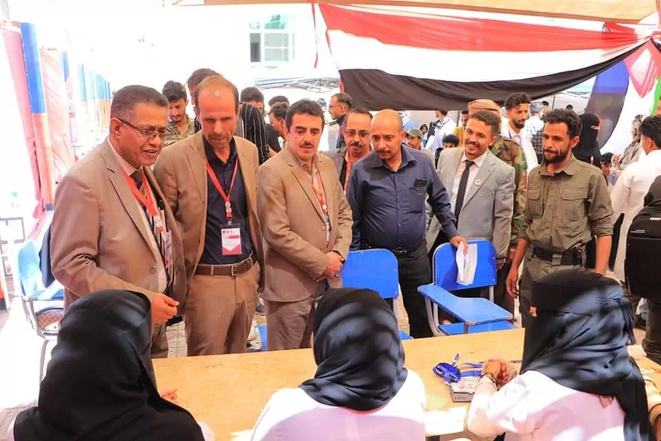 تدشين حملة التبرع بالدم في الحرم الجامعي لصالح مرضى الثلاسيميا وتكسرات الدم الوراثي