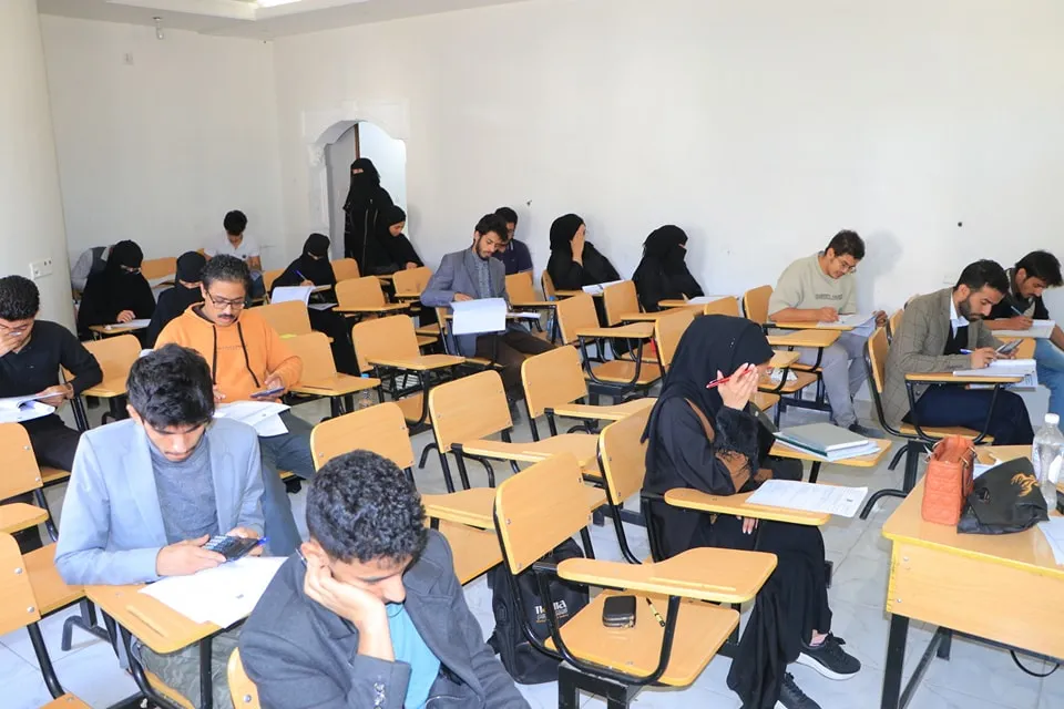 تدشين الإمتحانات النهائية للفصل الدراسي الأول من العام الجامعي 1446ه‍، في كلية الهندسة وكلية العلوم الإدارية
