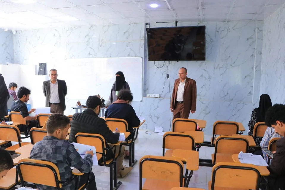 تدشين الإمتحانات النهائية للفصل الدراسي الأول من العام الجامعي 1446ه‍، في كلية الهندسة وكلية العلوم الإدارية