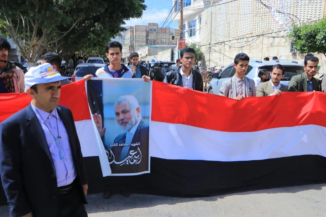 الجامعة الإماراتية الدولية تنظم وقفة تضامنية مع الشعب الفلسطيني واللبناني تحت شعار “مع غزة ولبنان صف واحد كالبيان”