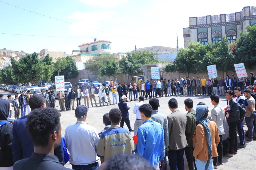 الجامعة الإماراتية الدولية تنظم وقفة تضامنية مع الشعب الفلسطيني واللبناني تحت شعار “مع غزة ولبنان صف واحد كالبيان”