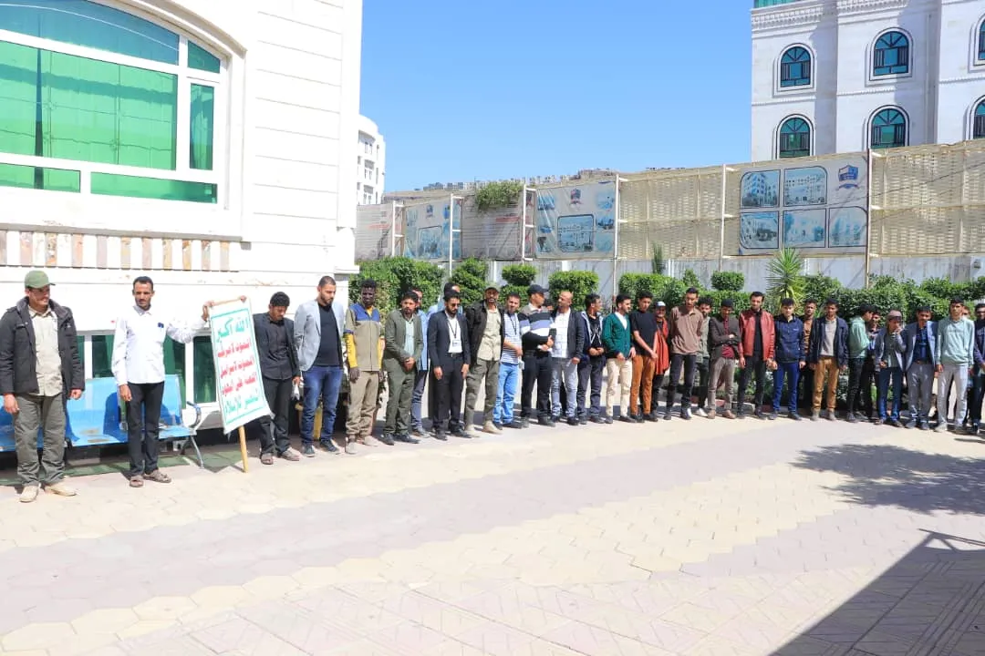 الجامعة الإماراتية الدولية تنظم وقفة تضامنية مع فلسطين ولبنان تحت شعار:” وفاء للشهداء القادة .. مع غزة ولبنان حتى النصر”