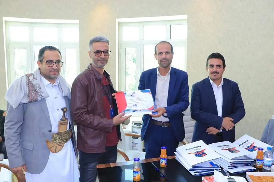 الجامعة الإماراتية تحتفي باليوم العالمي للمحاسبة بتكريم موظفي الحسابات في الإدارات المالية