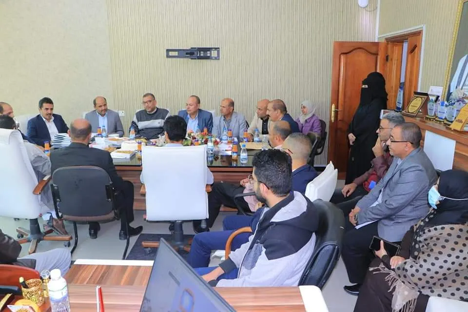 الجامعة الإماراتية تحتفي باليوم العالمي للمحاسبة بتكريم موظفي الحسابات في الإدارات المالية