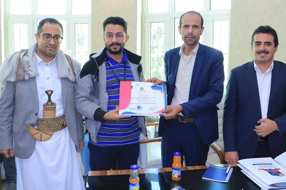 الجامعة الإماراتية تحتفي باليوم العالمي للمحاسبة بتكريم موظفي الحسابات في الإدارات المالية