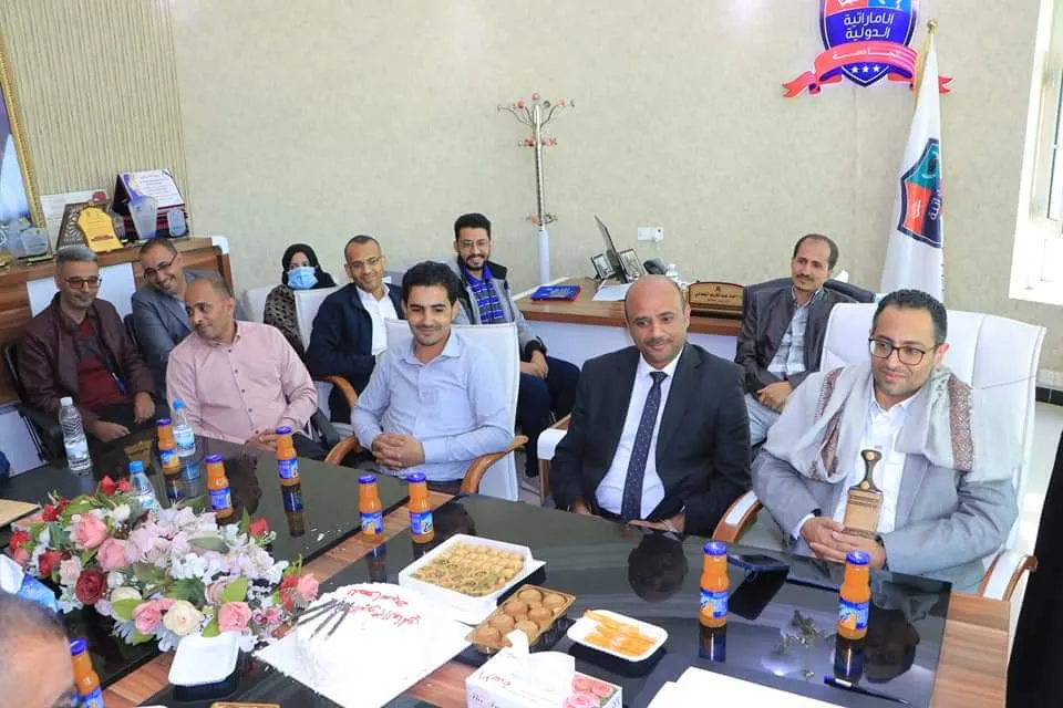 الجامعة الإماراتية تحتفي باليوم العالمي للمحاسبة بتكريم موظفي الحسابات في الإدارات المالية