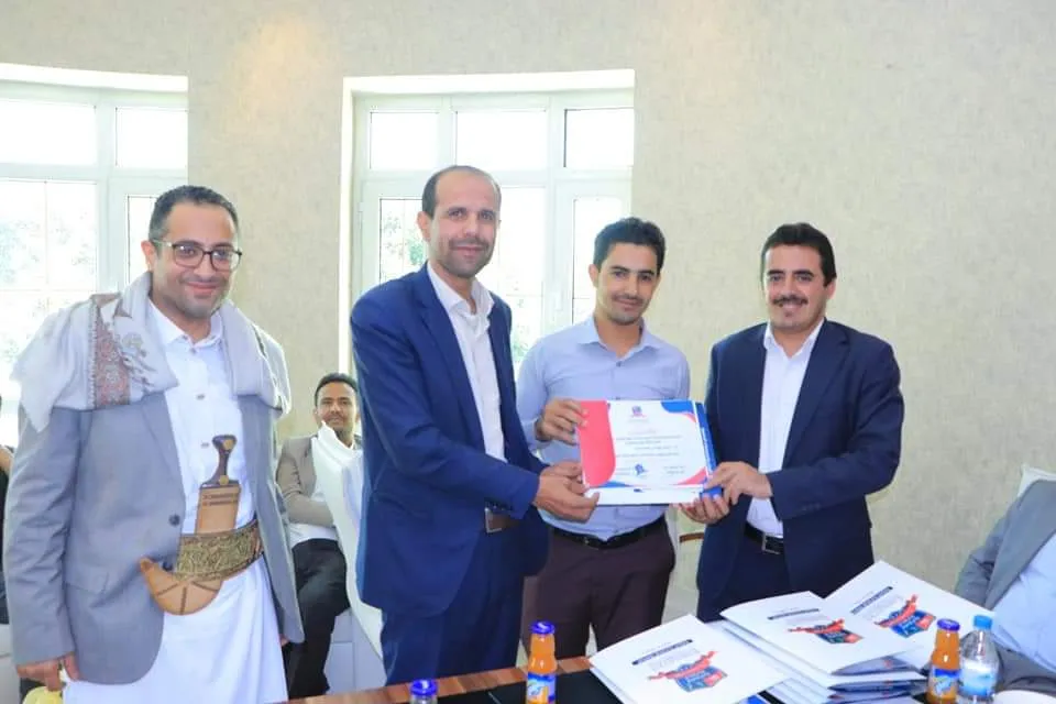 الجامعة الإماراتية تحتفي باليوم العالمي للمحاسبة بتكريم موظفي الحسابات في الإدارات المالية