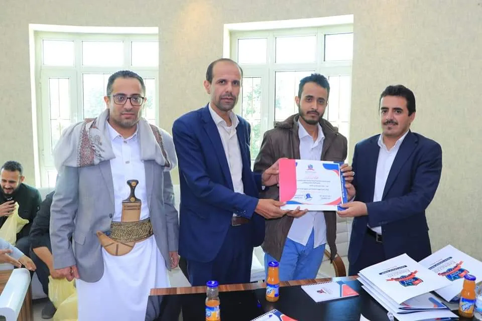 الجامعة الإماراتية تحتفي باليوم العالمي للمحاسبة بتكريم موظفي الحسابات في الإدارات المالية