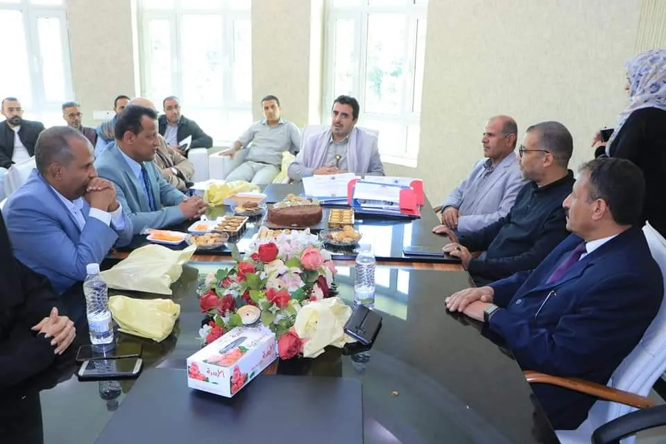 الجامعة الإماراتية تحتفي باليوم العالمي للجودة بتكريم عمادة الجودة والكليات والشؤون الأكاديمية