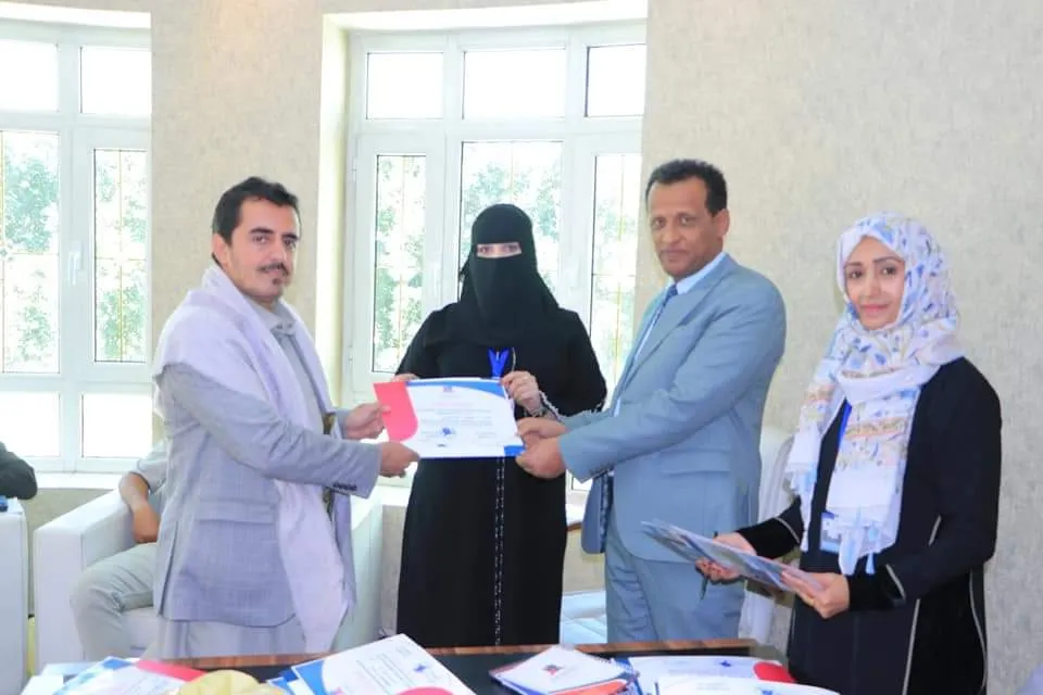 الجامعة الإماراتية تحتفي باليوم العالمي للجودة بتكريم عمادة الجودة والكليات والشؤون الأكاديمية