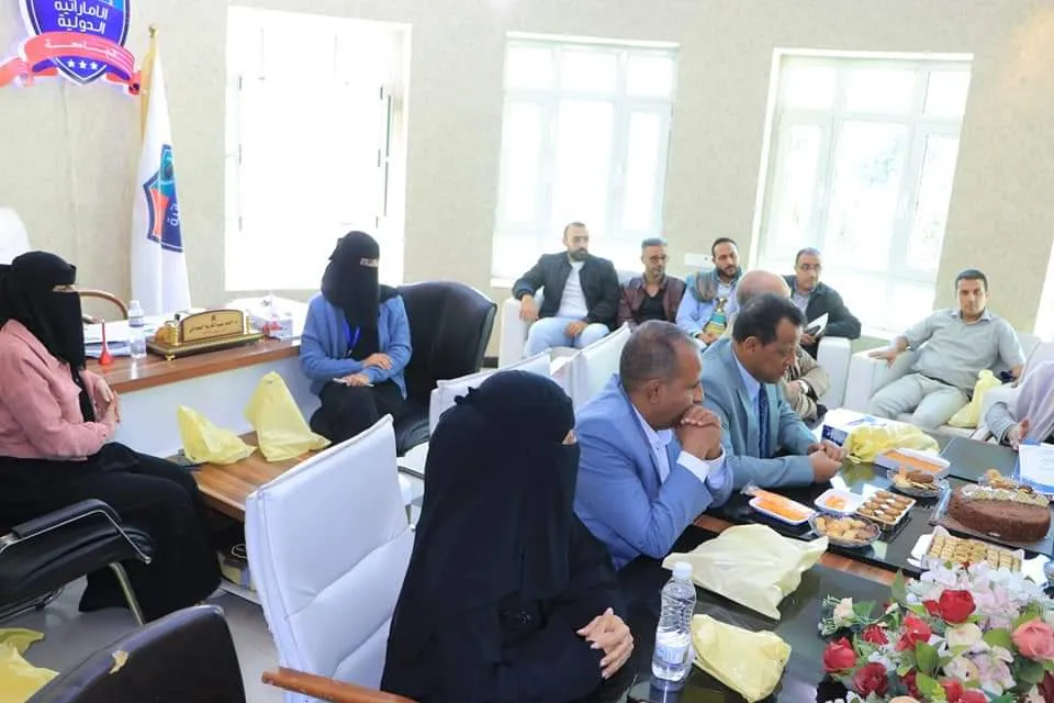 الجامعة الإماراتية تحتفي باليوم العالمي للجودة بتكريم عمادة الجودة والكليات والشؤون الأكاديمية