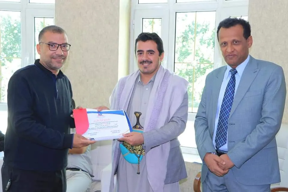 الجامعة الإماراتية تحتفي باليوم العالمي للجودة بتكريم عمادة الجودة والكليات والشؤون الأكاديمية