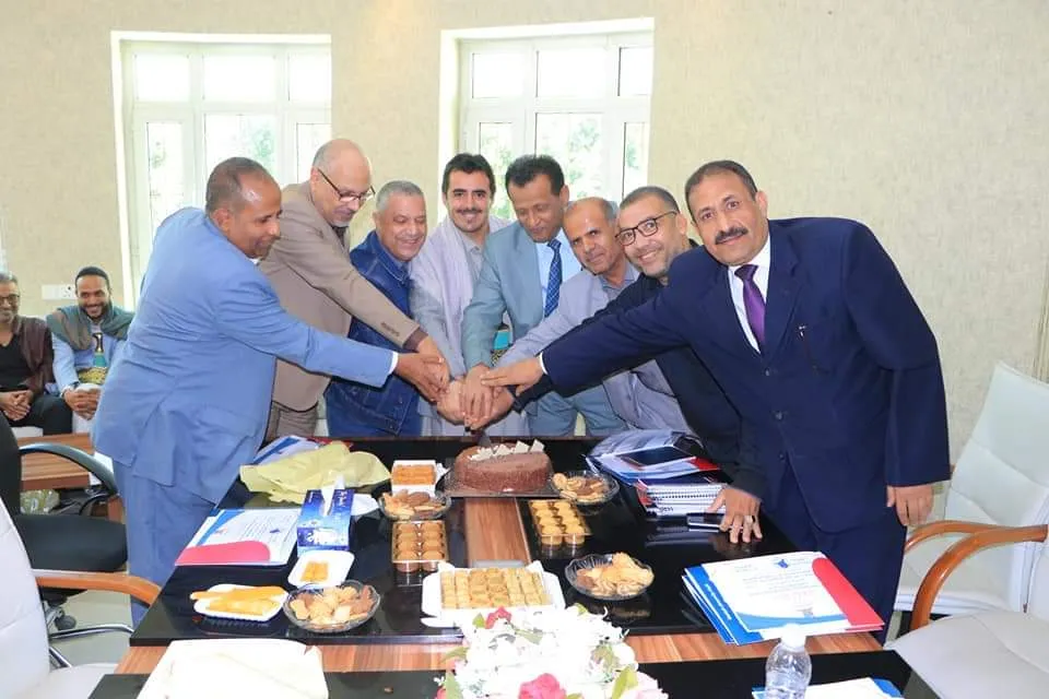 الجامعة الإماراتية تحتفي باليوم العالمي للجودة بتكريم عمادة الجودة والكليات والشؤون الأكاديمية