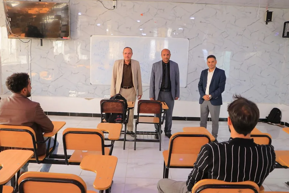 تدشين الإمتحانات النهائية للفصل الدراسي الأول للمستوى الأول من العام الجامعي 1446ه‍، في كلية العلوم الإدارية والمالية