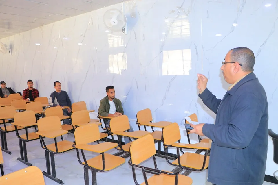 تدشين الإمتحانات النهائية للفصل الدراسي الأول للمستوى الأول من العام الجامعي 1446ه‍، في كلية العلوم الإدارية والمالية