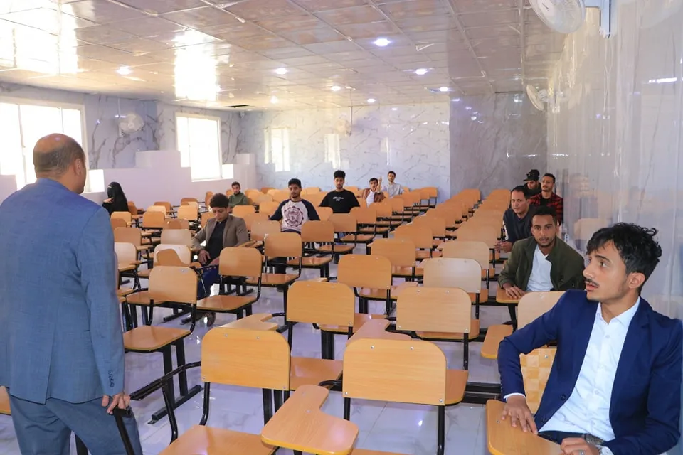 تدشين الإمتحانات النهائية للفصل الدراسي الأول للمستوى الأول من العام الجامعي 1446ه‍، في كلية العلوم الإدارية والمالية