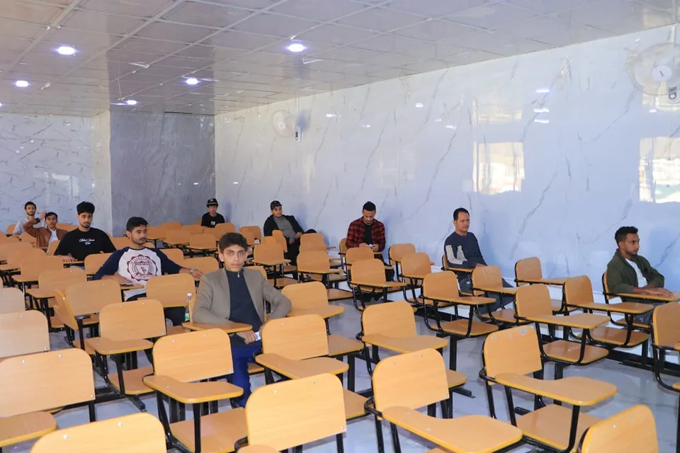 تدشين الإمتحانات النهائية للفصل الدراسي الأول للمستوى الأول من العام الجامعي 1446ه‍، في كلية العلوم الإدارية والمالية