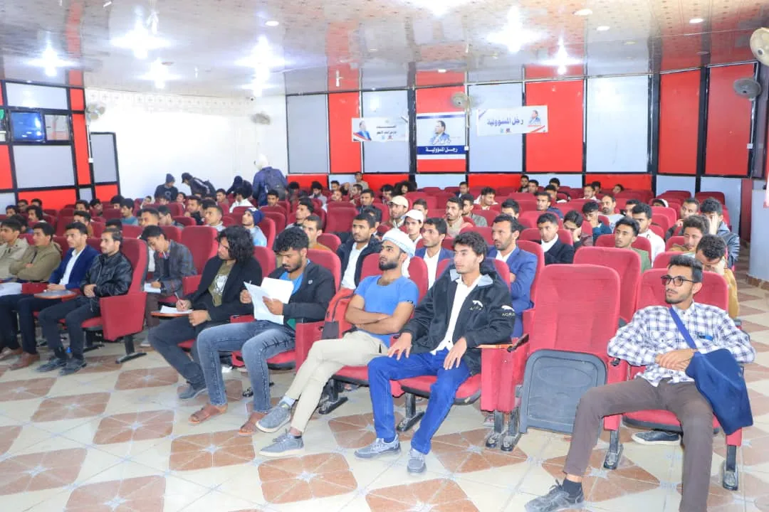 إستمرار محاضرات دورات طوفان الأقصى لطلاب الجامعة الإماراتية الدولية وسط تفاعل كبير من الطلبة