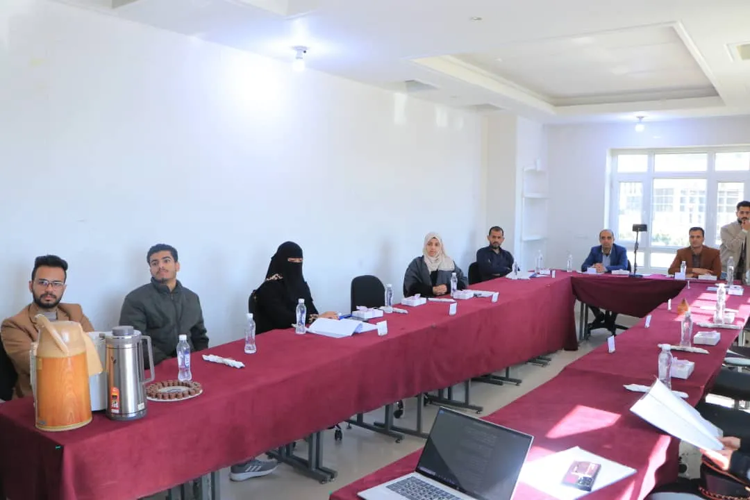 تدشين المرحلة الأولى من مناقشة مشاريع التخرج في قسم الأمن السيبراني بكلية الهندسة وتكنولوجيا المعلومات 