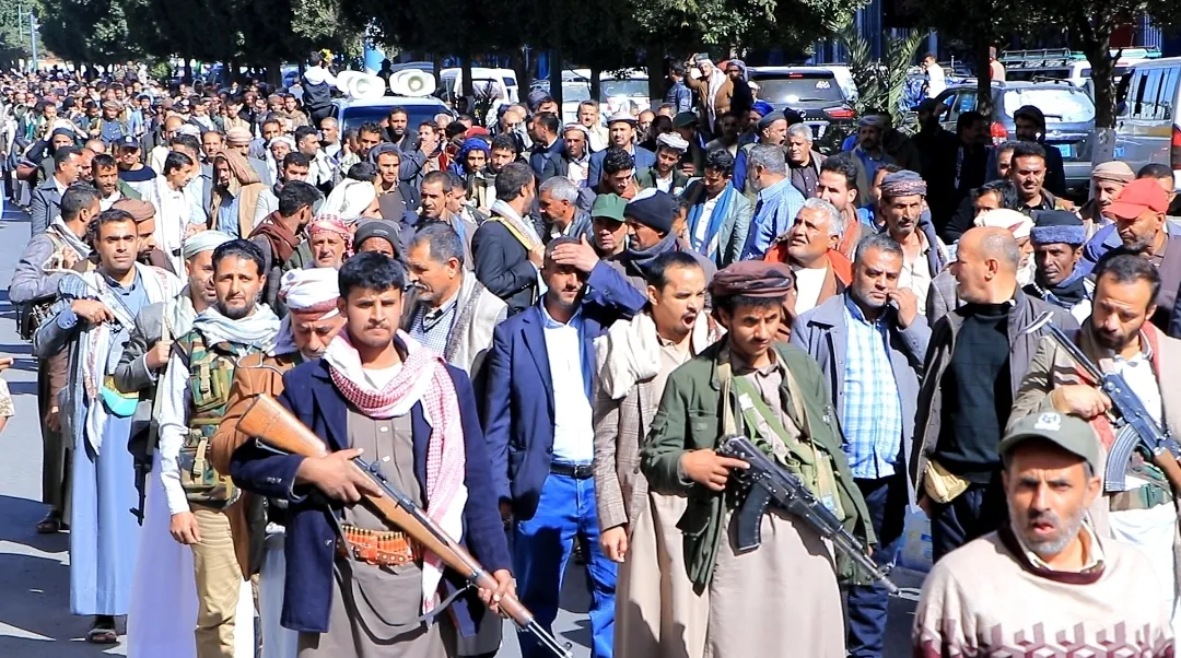 Emirates International University staff participate in the popular march of the General Mobilization Forces