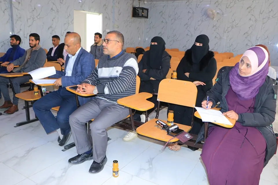 إختتام مناقشة المرحلة الأولى من مشاريع التخرج في قسم نظم المعلومات الإدارية