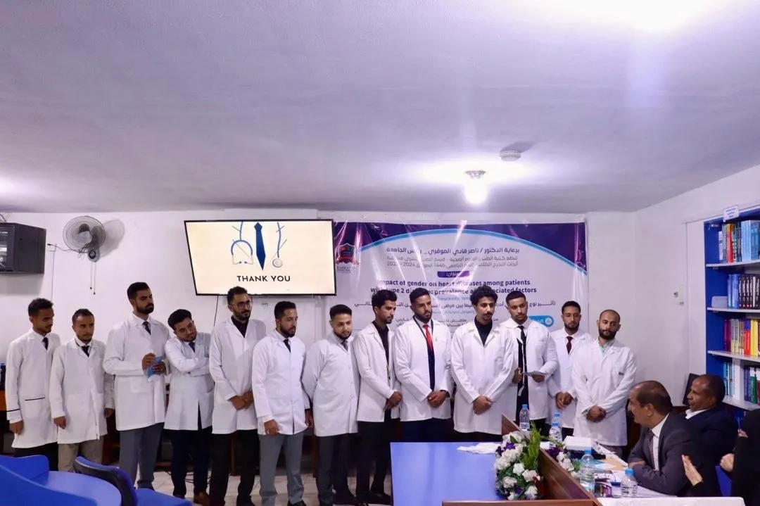 كلية الطب بالجامعة الإماراتية تنظم يوم علمي لمناقشة أبحاث التخرج لطلاب الطب البشري الدفعة السادسة