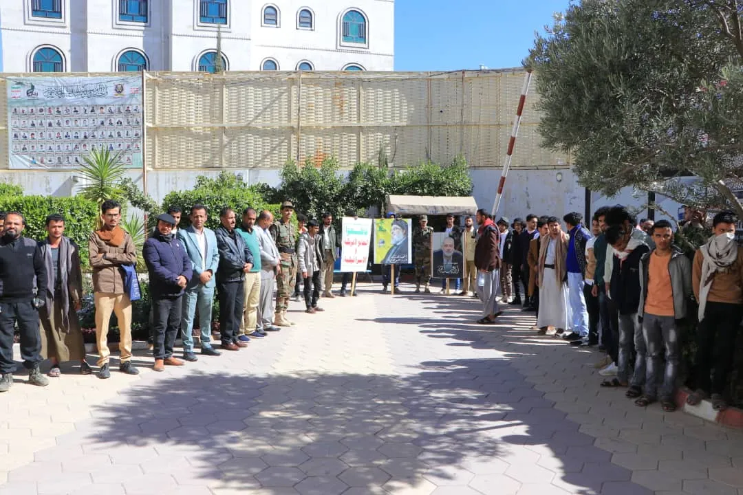 وقفة تضامنية لمنتسبي الجامعة الإماراتية الدولية مع الشعب الفلسطيني بعنوان "ثابتون مع غزّة العزّة بلا سقف ولا خطوط حمراء"