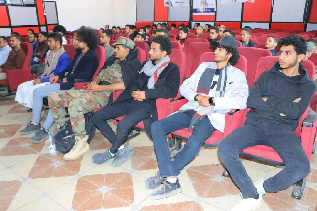 الجامعة الإماراتية تنظم الندوة الثانية للطلبة المشاركين في دورات طوفان الأقصى بعنوان استشعار المسؤولية في الصراع مع العدو الصهيوني