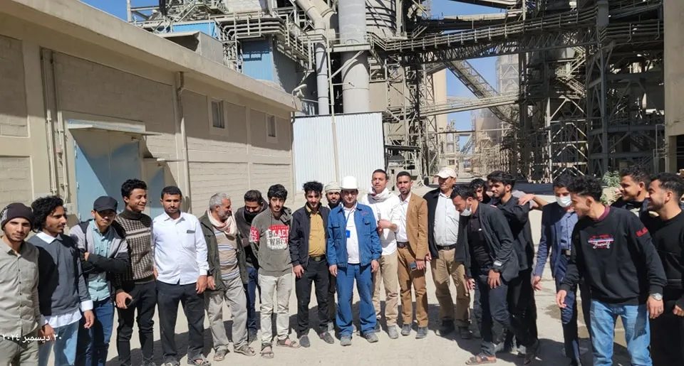 زيارة علمية لطلاب قسم الهندسة الكيميائية المستوى الثاني والثالث إلى مصنع أسمنت عمران
