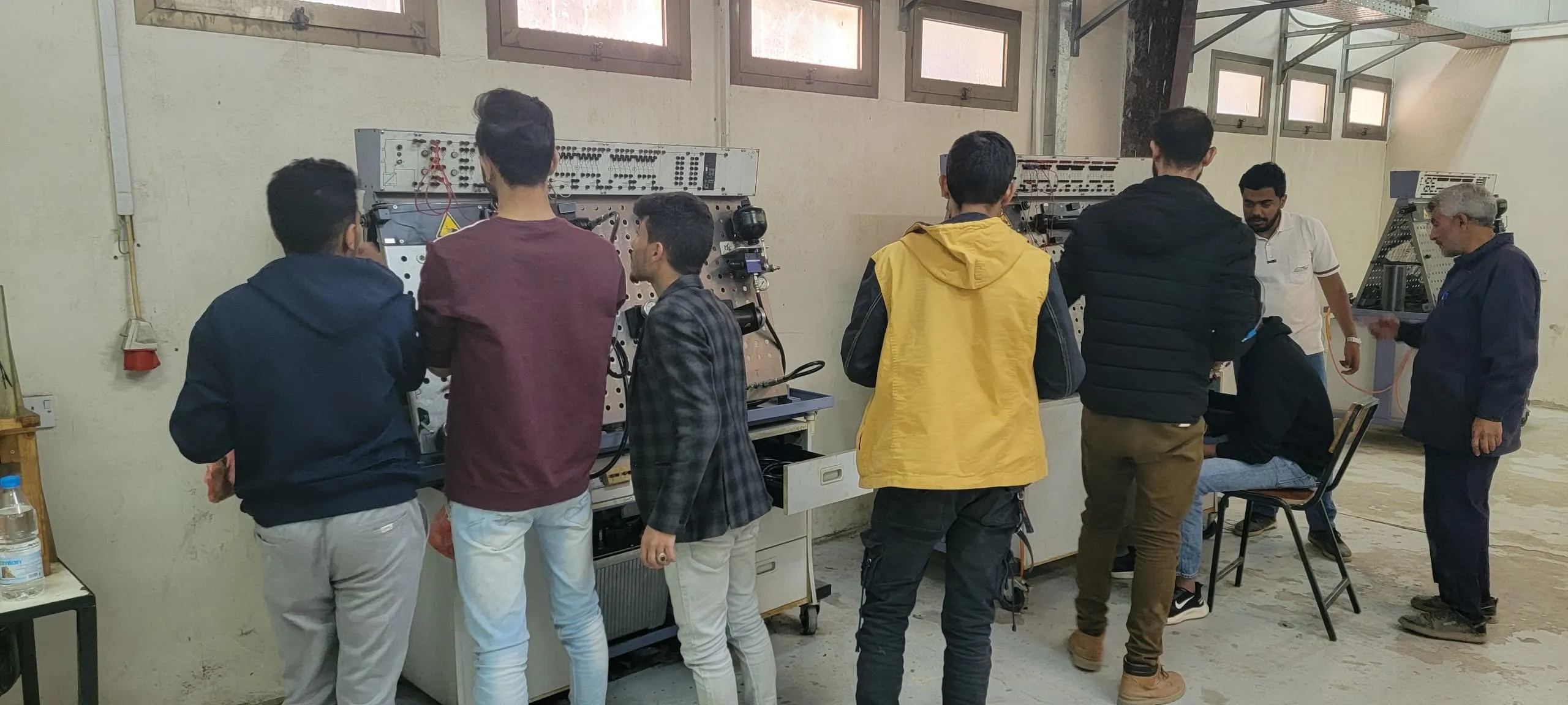 تدشين البرنامج التدريبي لطلاب هندسة الميكاترونكس المستويات الأول والثالث بالتعاون مع معهد ذهبان التقني الصناعي