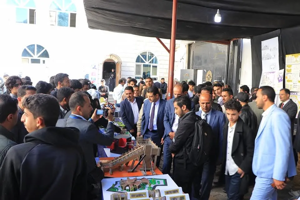 نائب وزير التربية يفتتح معرضي الهندسة المعمارية والتصميم الداخلي والذكاء الاصطناعي بالجامعة الإماراتية الدولية