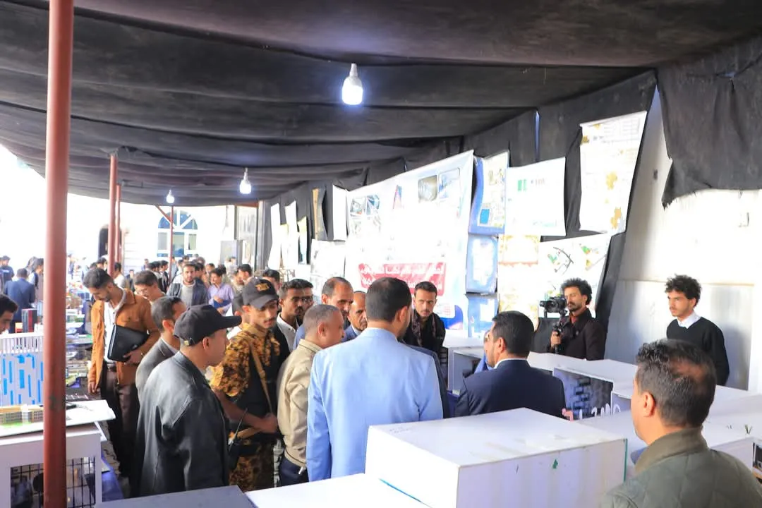 نائب وزير التربية يفتتح معرضي الهندسة المعمارية والتصميم الداخلي والذكاء الاصطناعي بالجامعة الإماراتية الدولية