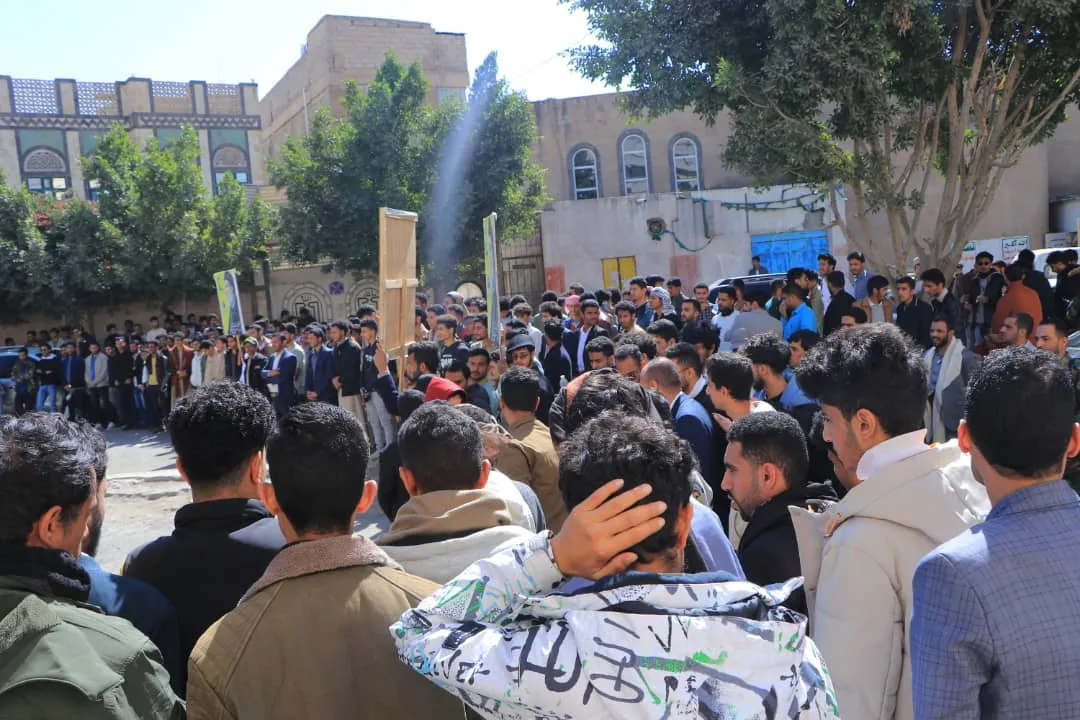 بمشاركة العلامة محمد مفتاح وقفة تضامنية لمنتسبي الجامعة الإماراتية الدولية مع الشعب الفلسطيني بعنوان "جهاداً في سبيل الله ونصرةً لغزة سنواجه كل الطواغيت"