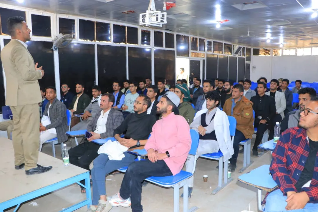إختتام دورة الإسعافات الأولية لطلبة المختبرات الطبية والصيدلة السريرية بالتعاون مع الهلال الأحمر اليمني