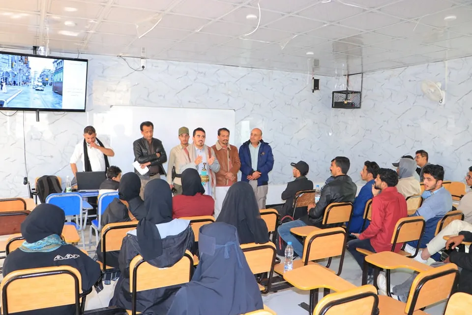 ورشة عمل عملية حول التوجهات المعمارية ووسائل الإخراج المعماري الحديث لطلبة قسم الهندسة المعمارية المستوى الثالث والرابع