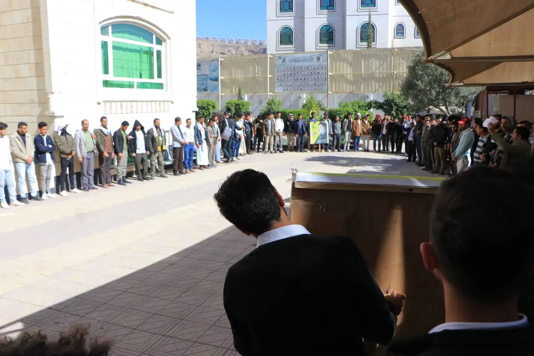 وقفة بالجامعة الإماراتية تضامناً مع فلسطين وتأكيداً على الجاهزية لمواجهة أي تصعيد