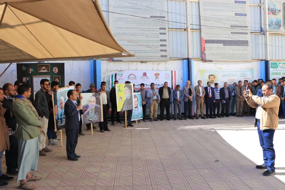 وقفة بالجامعة الإماراتية تضامناً مع فلسطين وتأكيداً على الجاهزية لمواجهة أي تصعيد