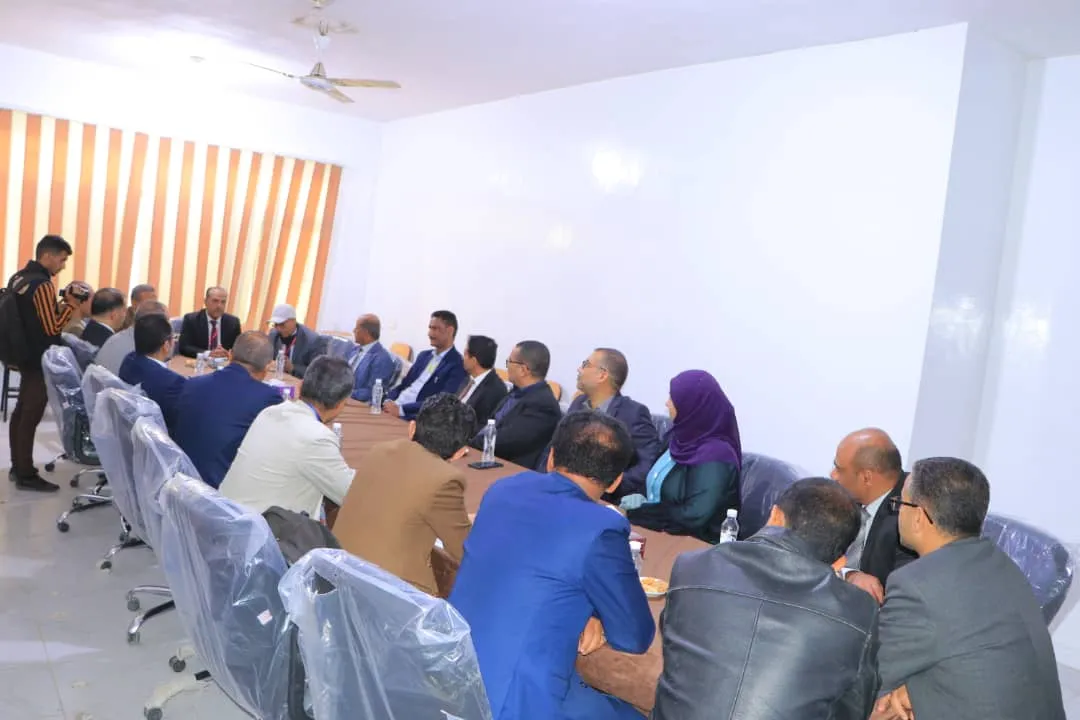اللجنة الإشرافية العليا للتقييم تنظم نزول ميداني لتقييم برامج الدراسات العليا بالجامعة الإماراتية الدولية