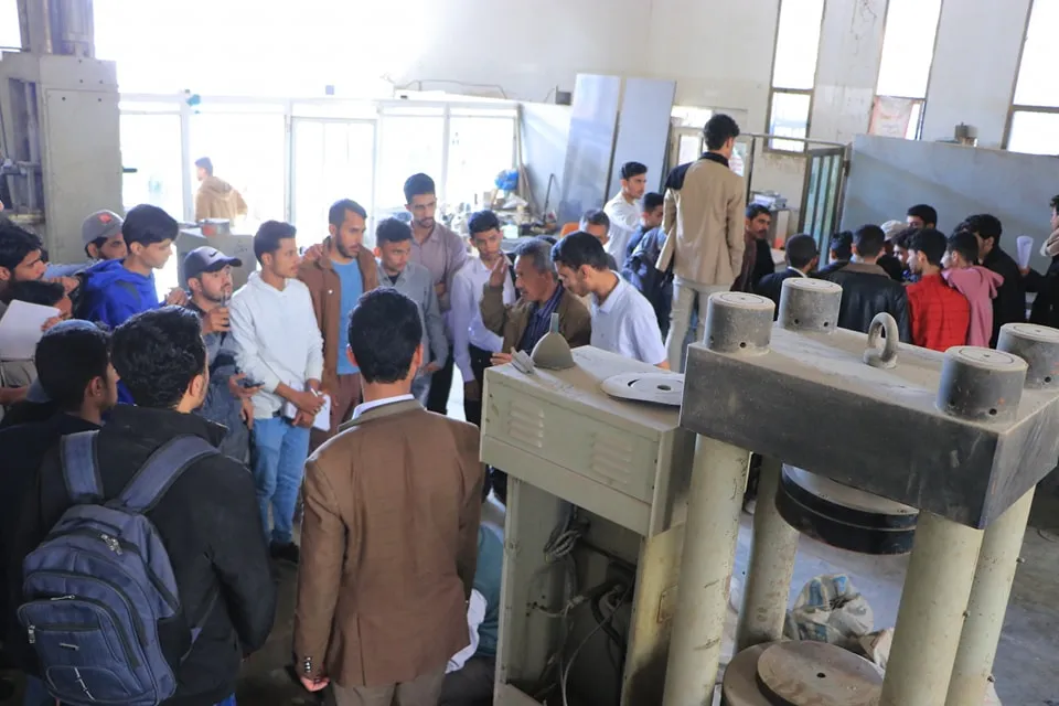إختتام البرنامج التدريبي لطلبة قسم الهندسة المدنية المستوى الأول في المختبر المركزي التابع لوزارة الأشغال العامة