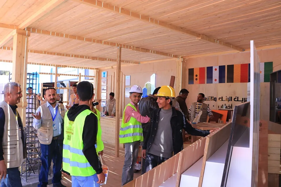 زيارة علمية لطلاب قسم الهندسة المدنية المستوى الأول إلى معرض البناء والإنشاءات الرابع