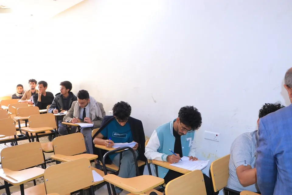 تدشين الإمتحانات النهائية للفصل الدراسي الثاني من العام الجامعي 2024-2025م في كلية الهندسة وتكنولوجيا المعلومات