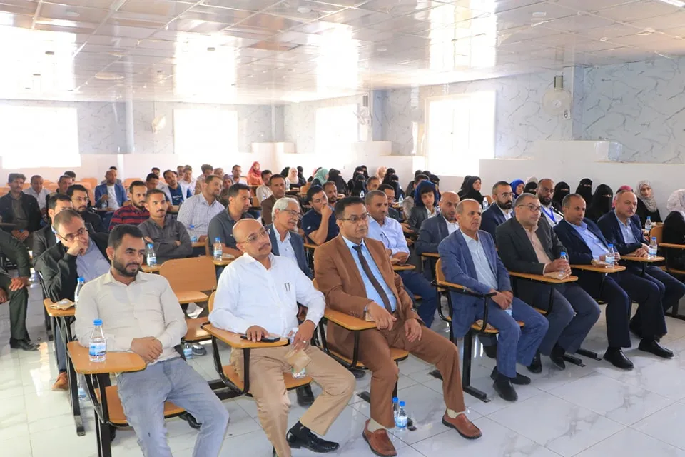 The Emirates International University resumes classes after the Eid Al Fitr holiday with an expanded meeting of academic and administrative staff.